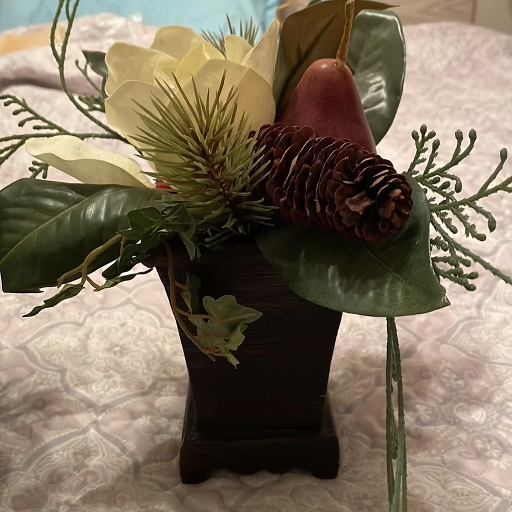 Magnolia floral arrangements